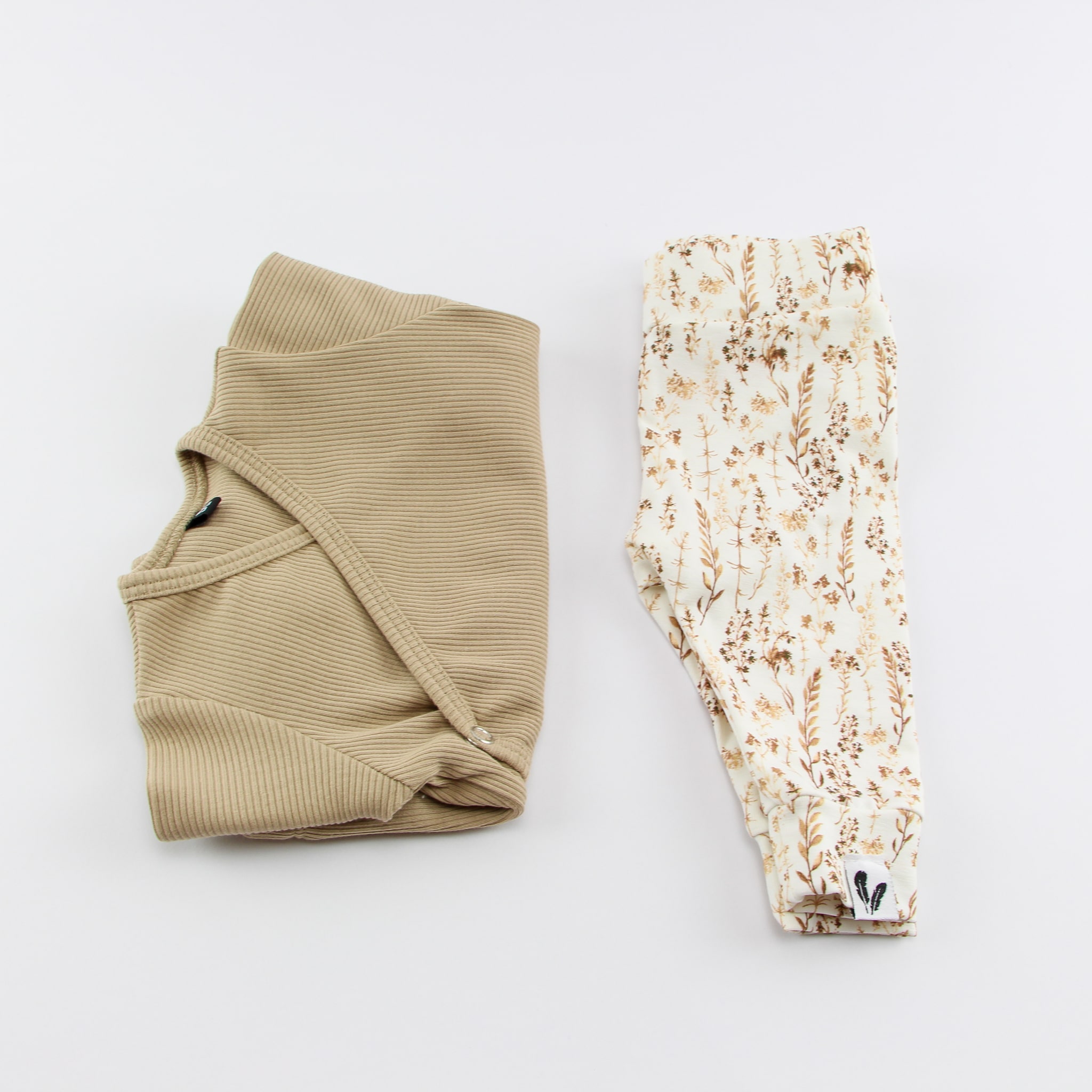 Overslagshirt beige rib - Loeks nice product foto 1585 min 2 - 6120