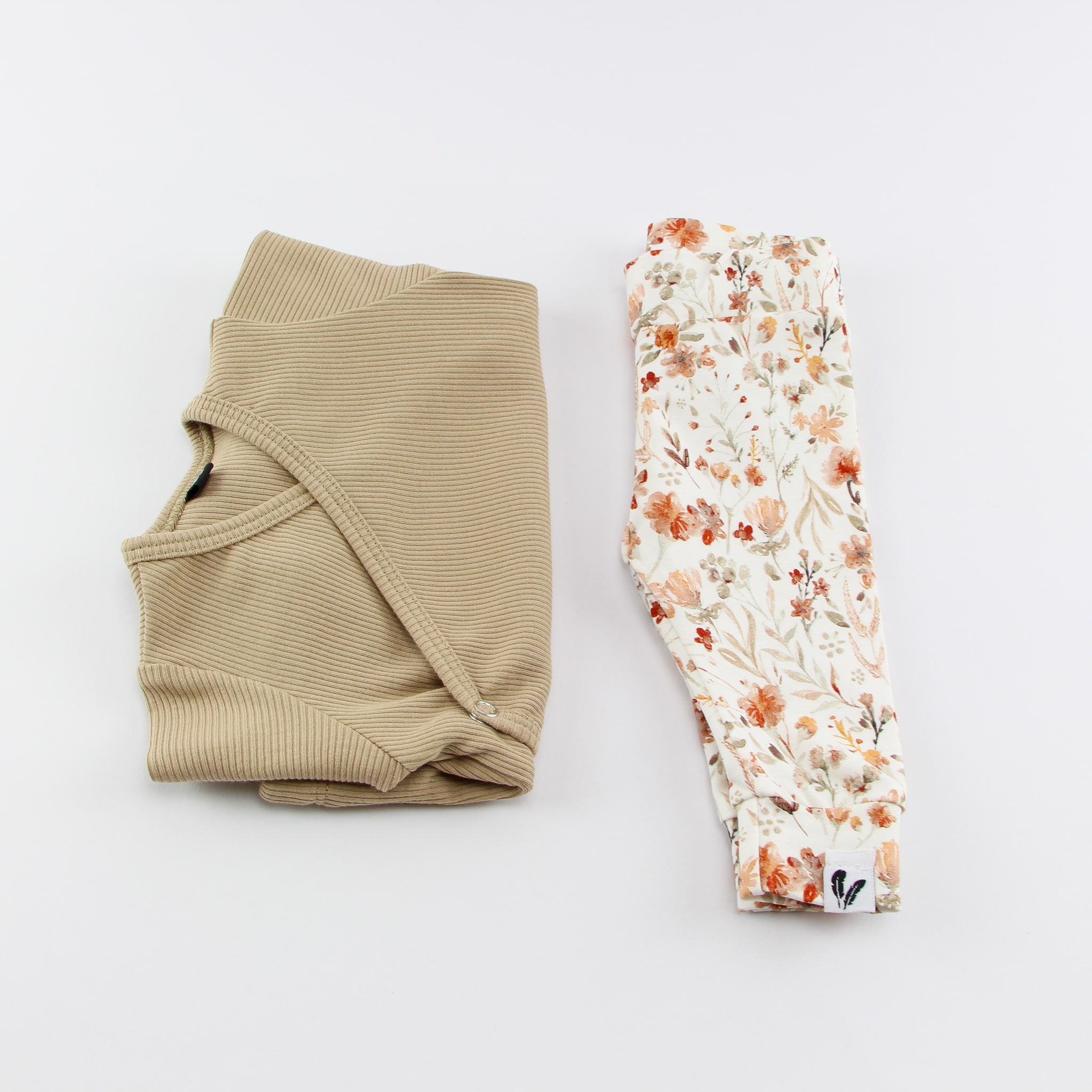 Overslagshirt beige rib - Loeks nice product foto 1595 min 1 - 6120